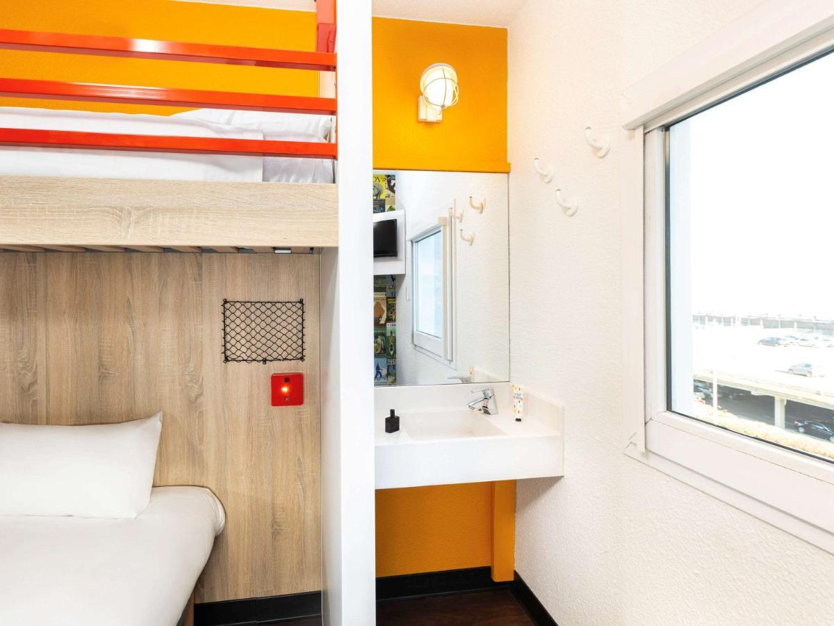 Hotelf1 Laval Change  Exterior photo